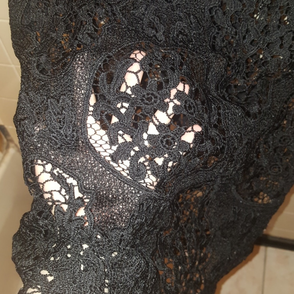 Crochet Top - Picture 3 of 3